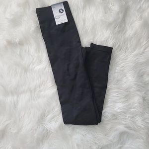 NWT Black Camo Leggings